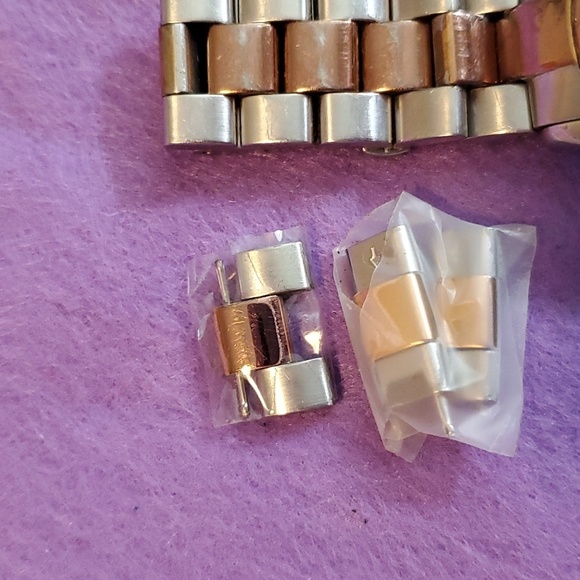 Relic by Fossil Diving Style Watch - Picture 6 of 6